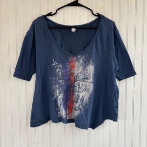 Free People We the Free Women's Dusty Blue VNeck USA Eagle Tee Size Medium